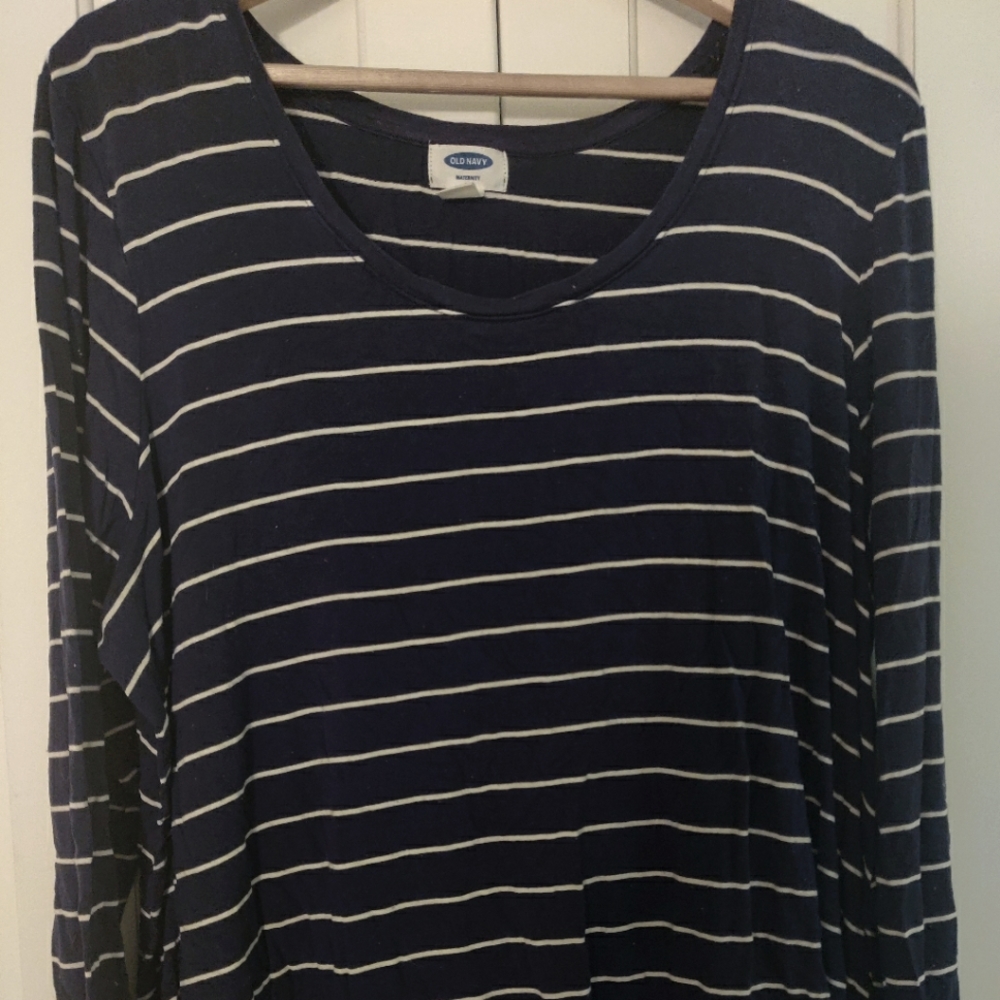 Old navy Nursing long sleeve tee